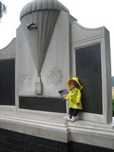 Tilily Holland image